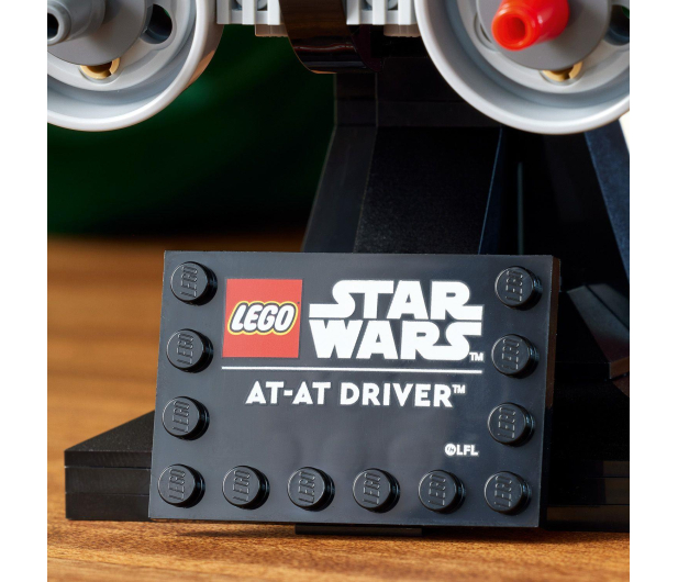 LEGO Star Wars 75429 Hełm operatora AT-AT™ - 1308252 - zdjęcie 4